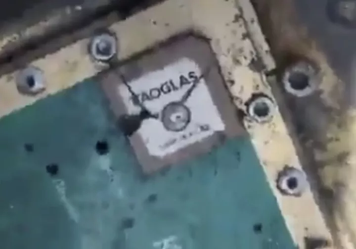 Nexta: Ρωσική κεραία φέρεται να βρέθηκε στο drone Shahed που χτύπησε τη βρετανική βάση στην Κύπρο (vid)