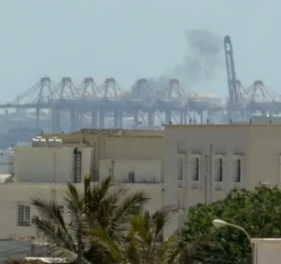 Μεγάλη πυρκαγιά σε πετρελαϊκή βιομηχανία των ΗΑΕ μετά από κατάρριψη ιρανικού drone