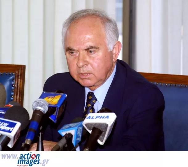 Πέθανε ο Βασίλης Δανιήλ