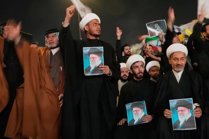 Ο μύθος της «καθαρά εσωτερικής» επανάστασης και η περίπτωση του Ιράν