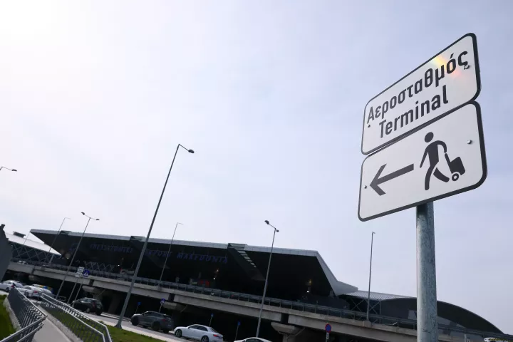 Αναχώρησε η πτήση επαναπατρισμού από το Ντουμπάι με τους 400 Έλληνες