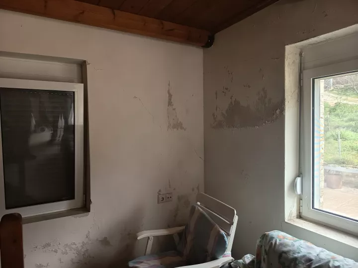 Ζημιές και δεκάδες μετασεισμοί σε χωριά των Ιωαννίνων και της Θεσπρωτίας (pics)