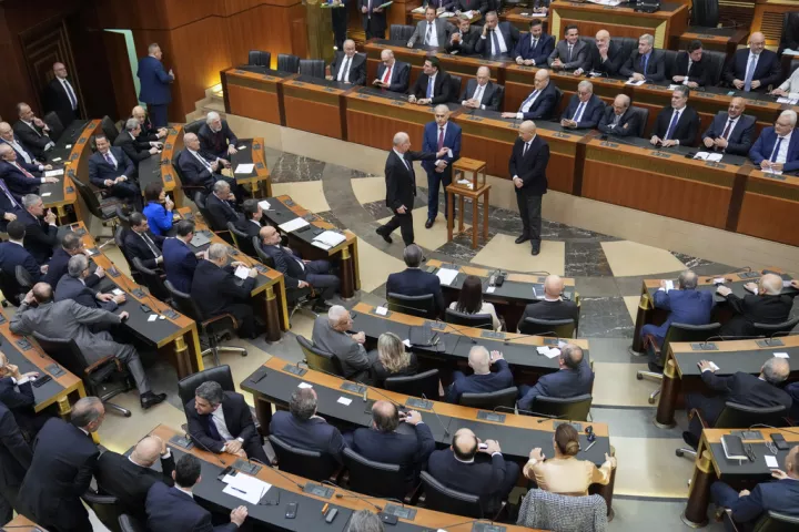 Λίβανος: Αναβλήθηκαν οι βουλευτικές εκλογές για δύο χρόνια, έπειτα από απόφαση του κοινοβουλίου