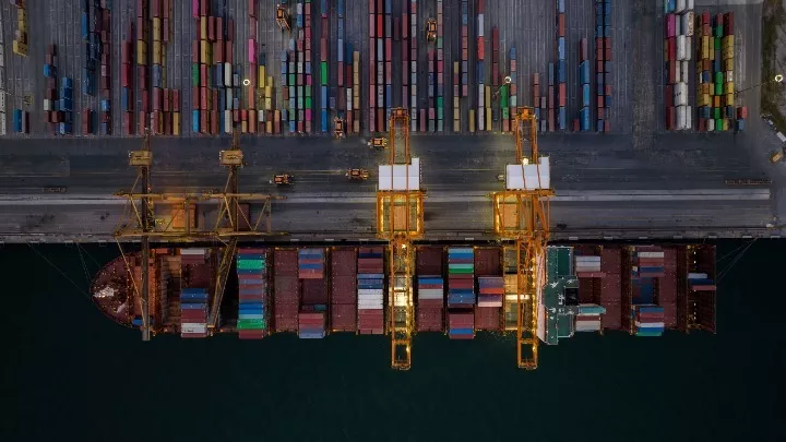 ΕΛΣΤΑΤ: Μείωση για τις ελληνικές εξαγωγές, αλλά αύξηση για τα τρόφιμα τον Ιανουάριο 2026