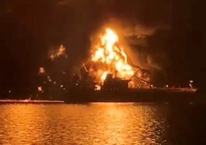 Ελληνόκτητο το ένα από τα δύο δεξαμενόπλοια που χτυπήθηκαν στον Περσικό - Ένας νεκρός, 38 διασωθέντες