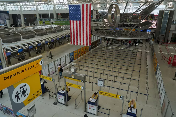 Πόλεμος στο Ιράν: Περίπου 47.000 Αμερικανοί επέστρεψαν στις ΗΠΑ