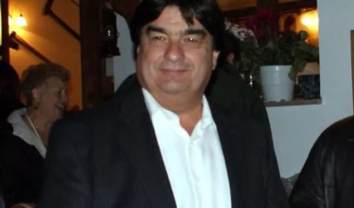 Η έδρα του Κωνσταντινόπουλου στον Γιαννακούρα - Έπρεπε να τον ξαναπάρουν στο ΠΑΣΟΚ γιατί τον είχαν διαγράψει