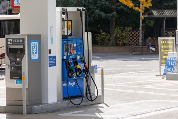 Η Ιαπωνία προγραμματίζει τη διάθεση πετρελαίου από τα αποθέματά της