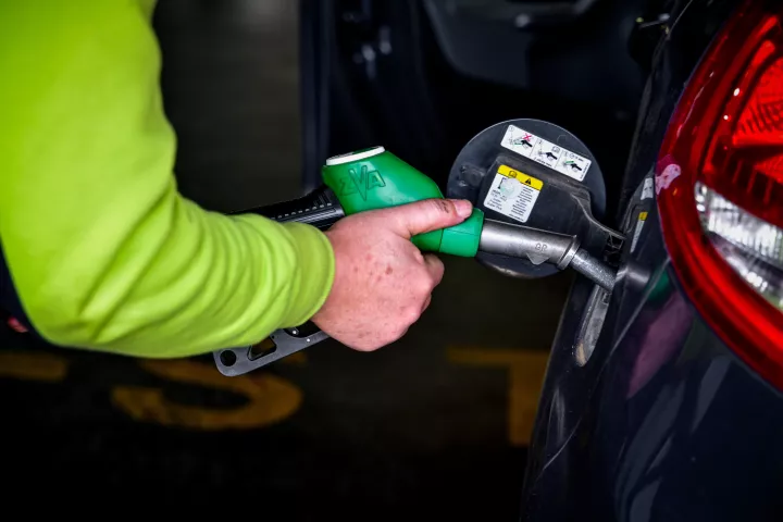 Ανεξάρτητη Αρχή Ελέγχου της Αγοράς: Τα πρατήρια καυσίμων στην Αττική προσαρμόστηκαν στο επιτρεπόμενο περιθώριο κέρδους