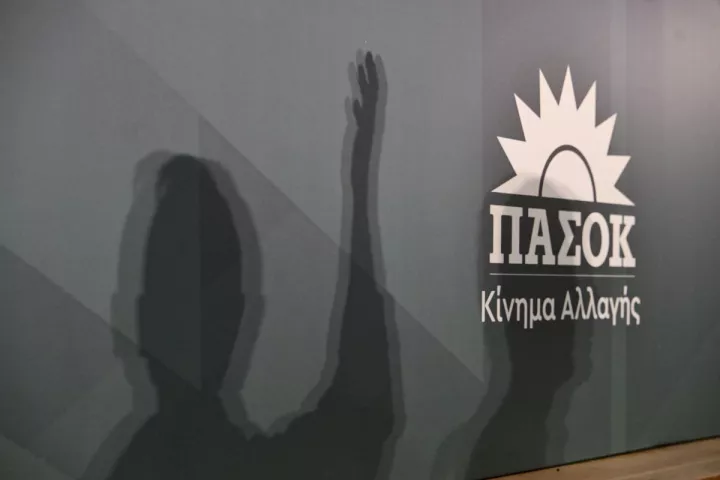 Η.. Ιώβειος καρτερία των οπαδών του ΠΑΣΟΚ