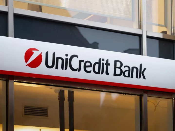 UniCredit: Υπέβαλε δημόσια πρόταση ανταλλαγής μετοχών για την Commerzbank