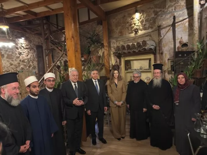 Σ. Ζαχαράκη: Συμμετείχε στο Ιφτάρ που διοργάνωσε το Ισλαμικό Τέμενος Αθηνών