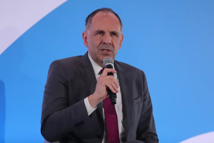 Στο Βερολίνο ο Γ. Γεραπετρίτης: Συνάντηση με τον Γιόχαν Βάντεφουλ, στο επίκεντρο Μ. Ανατολή και Ουκρανία