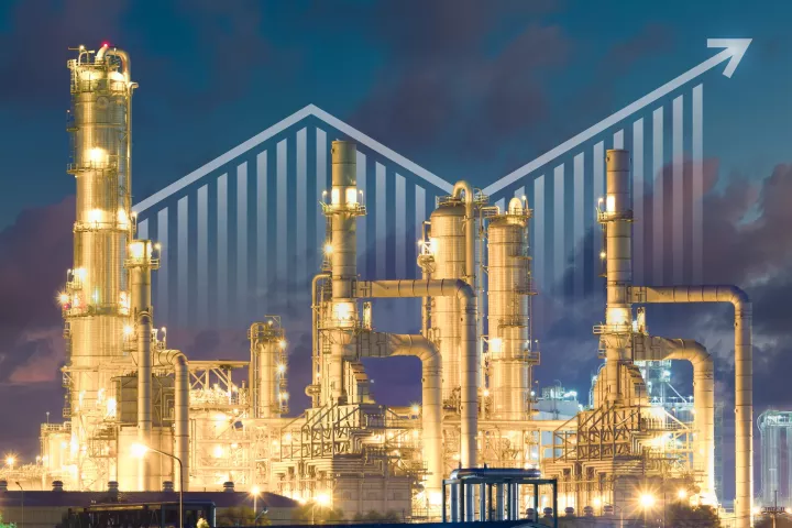 «Υψηλές πτήσεις» στο πετρέλαιο: Πάνω από τα $103 το Brent, άνοδος και στο φυσικό αέριο