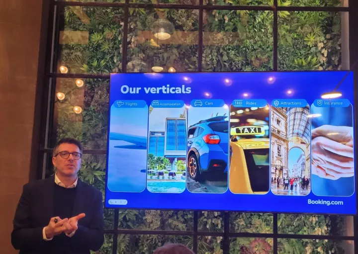 Booking.com: Υψηλή ζήτηση στην Ελλάδα παρά τον πόλεμο στη Μέση Ανατολή