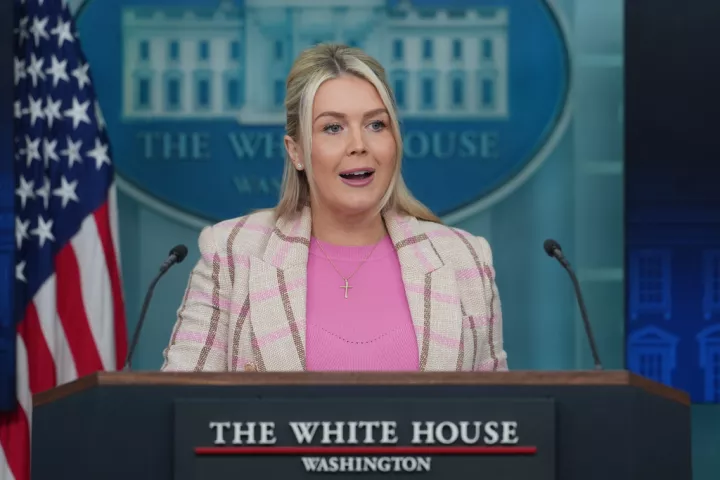 Λ. Οίκος: Λάθος οι ισχυρισμοί του επικεφαλής αντιτρομοκρατίας για το Ιράν - Τραμπ: Ήταν αδύναμος