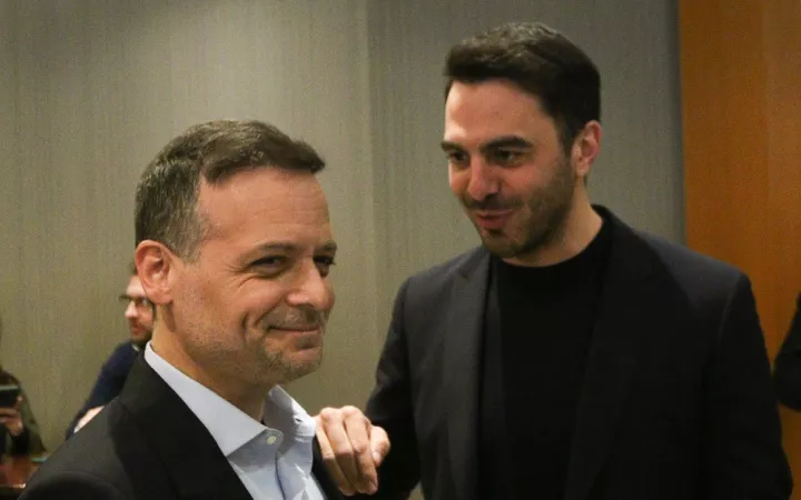 ΠΑΣΟΚ: Προς το συνέδριο με ένταση και αιχμές - Δούκας και Χριστοδουλάκης ενάντια σε συγκυβέρνηση με ΝΔ