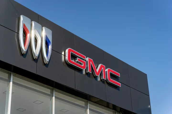 General Motors: Η άνοδος των τιμών της βενζίνης δεν επηρέασε τις πωλήσεις