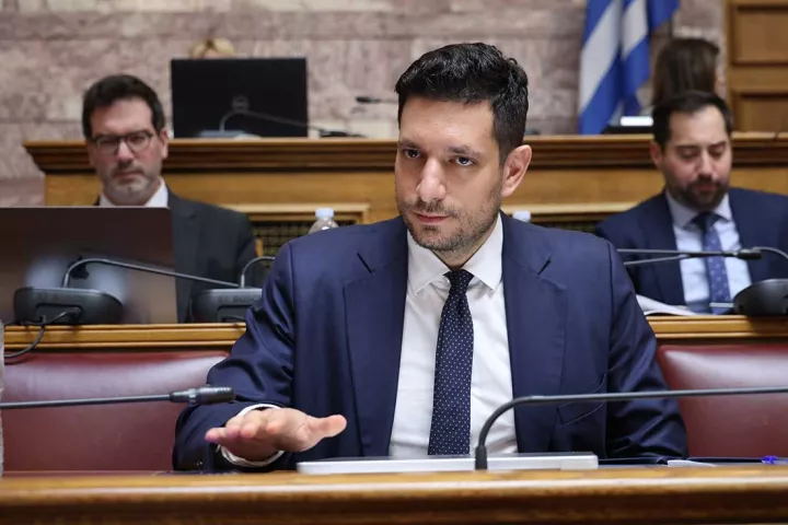 Κυρανάκης σε Λυμπερόπουλο: Εκπροσωπείς συμφέροντα πολυεθνικής, όχι τους οδηγούς ταξί 