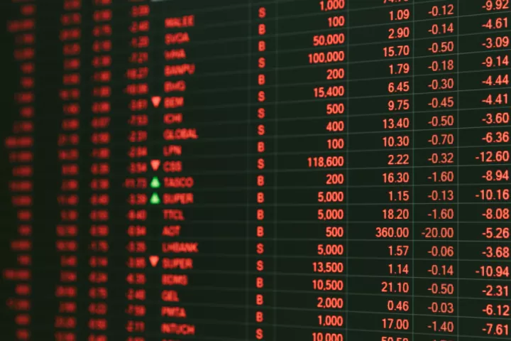 Ευρωαγορές: Απώλειες με φόντο το πετρέλαιο και τα επιτόκια