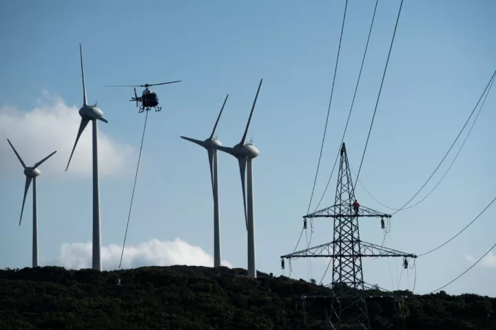 ΑΔΜΗΕ: Ανάχωμα στις αυξήσεις των τιμών ρεύματος οι ΑΠΕ που συνδέονται στο ηλεκτρικό σύστημα