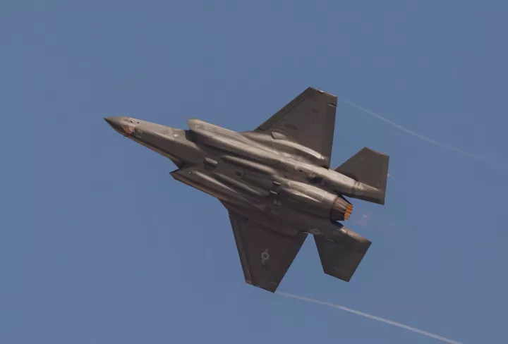 CNN: Χτυπήθηκε αμερικανικό F- 35, πιθανόν από ιρανικά πυρά