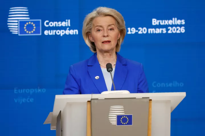 Φον ντερ Λάιεν: Αναγκαία η ανάληψη δράσης με άμεσα μέτρα ανακούφισης για τις τιμές στην ενέργεια 