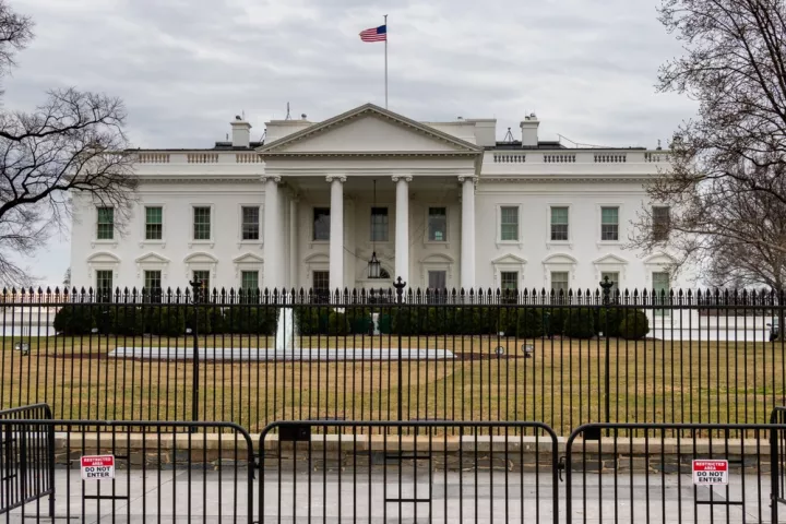 Οι ΗΠΑ εγκρίνουν την πώληση στα ΗΑΕ όπλων και πυρομαχικών αξίας επιπλέον 7 δισ. δολαρίων