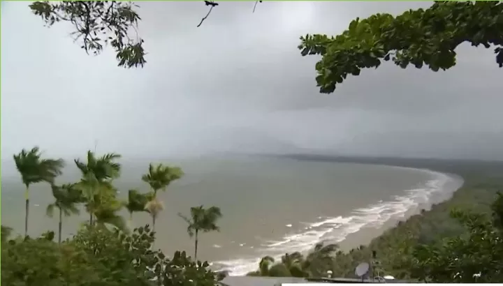 Ο κυκλώνας Νάρελ πλήττει την Αυστραλία: Έντονες βροχοπτώσεις και διακοπές ρεύματος