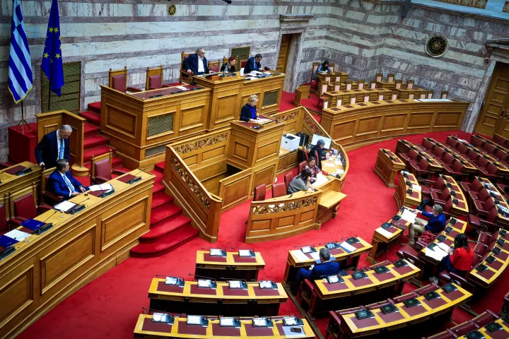 Τι αλλάζει με το νομοσχέδιο για την Ανώτατη Σχολή Παραστατικών Τεχνών σε 25 ερωτήσεις και απαντήσεις