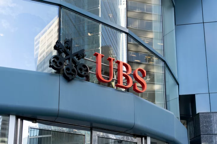 UBS: Παραμένει «ταύρος» για τις μετοχές παρά τον πόλεμο στη Μ. Ανατολή – Γιατί βλέπει αποκλιμάκωση