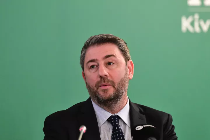 Ο Ανδρουλάκης κάλεσε Φάμελλο και Χαρίτση στο συνέδριο του ΠΑΣΟΚ, αλλά δεν θα πάει κανείς τους