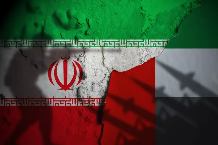 Απειλές Ιράν στα Εμιράτα: Θα υποστείτε σφοδρά αντίποινα, σε περίπτωση επίθεσης στα δύο νησιά του Κόλπου