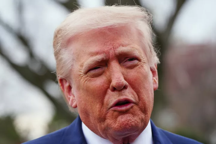 Απειλές Ιράν σε Τραμπ για το νησί Χαργκ: Αν επιτεθεί, του έχουμε μια έκπληξη