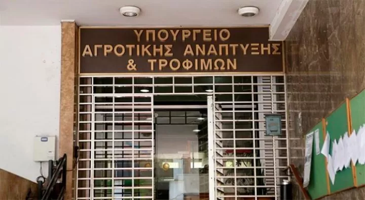 ΥΠΑΑΤ: Τρία νέα επιβεβαιωμένα κρούσματα αφθώδους πυρετού στη Λέσβο