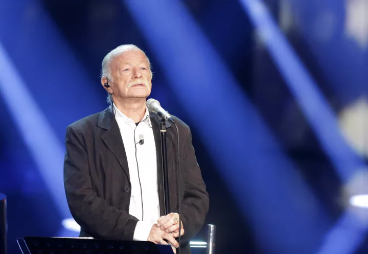 Πέθανε ο Ιταλός τραγουδοποιός Τζίνο Πάολι (pics&vid)