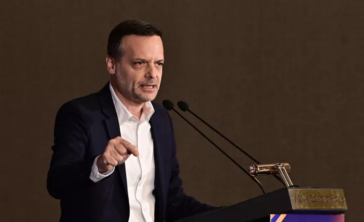 Επιμένει ο Χ. Δούκας: Ζητά δεσμευτικό «όχι» από το ΠΑΣΟΚ για συνεργασία με τη ΝΔ