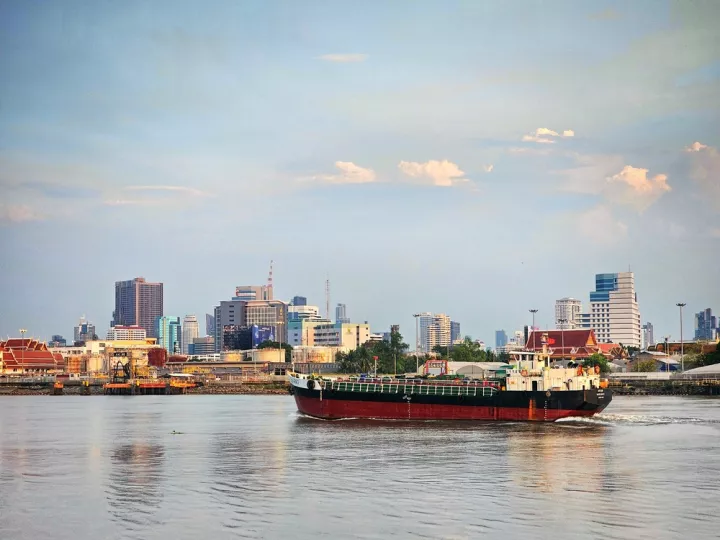 Ιράν: Ετοιμάζεται νομοσχέδιο για επιβολή διοδίων στη διέλευση από τα Στενά του Ορμούζ