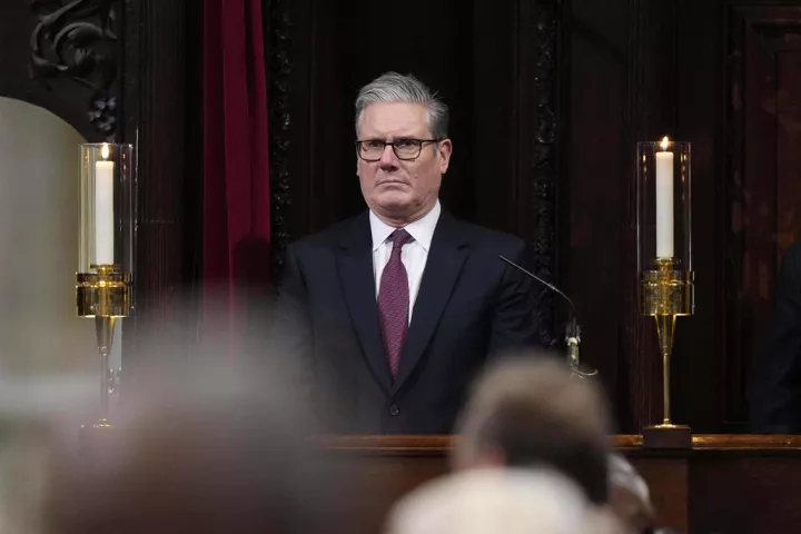 Στάρμερ: Προχωράμε στον έλεγχο και την κατάσχεση πλοίων που συνδέονται με τον «σκιώδη ρωσικό στόλο»