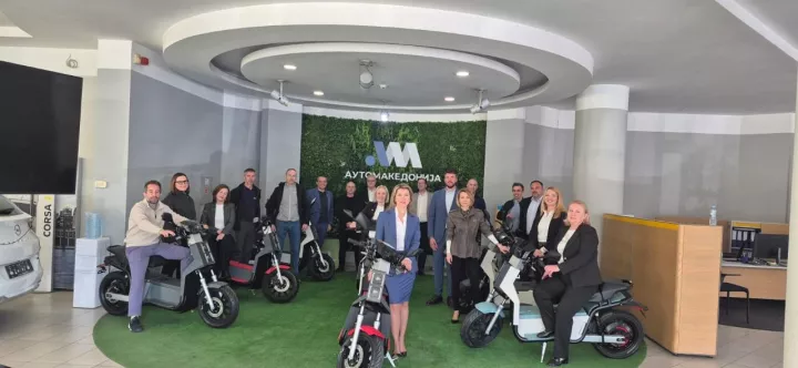 Ο Όμιλος Πέτρος Πετρόπουλος φέρνει το premium ελληνικό ηλεκτρικό σκούτερ NOOS® στnν αγορά των Βαλκανίων σε συνεργασία με την Automakedonija AD Skopje