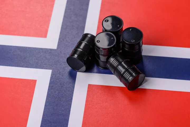 Η Νορβηγία μειώνει τους φόρους σε βενζίνη και πετρέλαιο μέχρι την αρχή Σεπτεμβρίου 