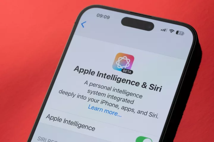 Η Apple σχεδιάζει να «ανοίξει» την Siri σε ανταγωνιστικές πλατφόρμες Τεχνητής Νοημοσύνης 