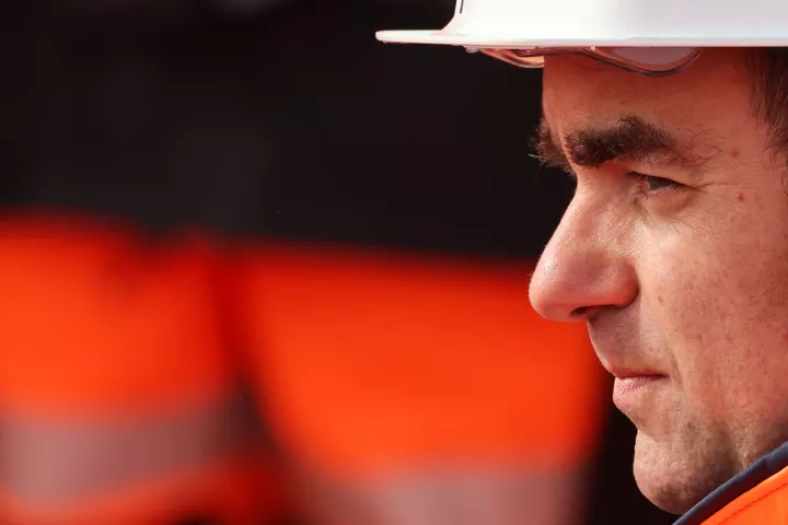 Γαλλία: Παρά το χαμηλότερο έλλειμμα, ο Λεκορνί αποκλείει διευρυμένα μέτρα για τις αυξημένες τιμές ενέργειας