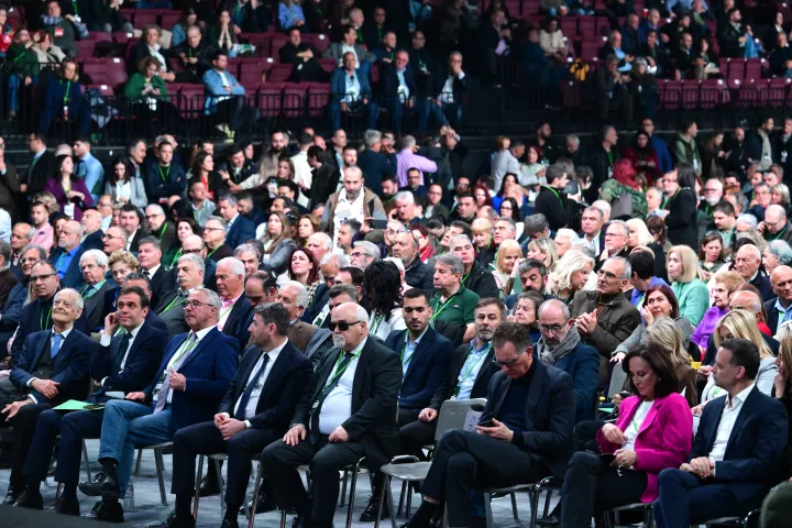 ΠΑΣΟΚ – αντιδεξιά ρητορική σε… vintage edition