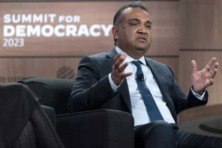 Διευθύνων Σύμβουλος YouTube: Οι καλύτεροι δημιουργοί μας δεν θα αλλάξουν ποτέ πλατφόρμα