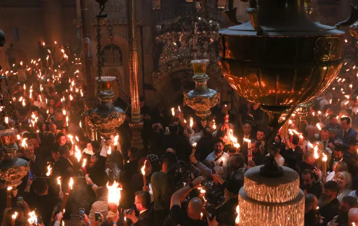 Την Τετάρτη η απόφαση από το Ισραήλ για το Άγιο Φως -  Ελλάδα: Είμαστε σε συνεχείς διαβουλεύσεις