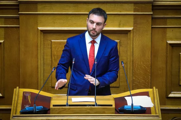 Ο εισαγγελέας ζητά την ενοχή του Κ. Φλώρου για βιαιοπραγία κατά του Β. Γραμμένου