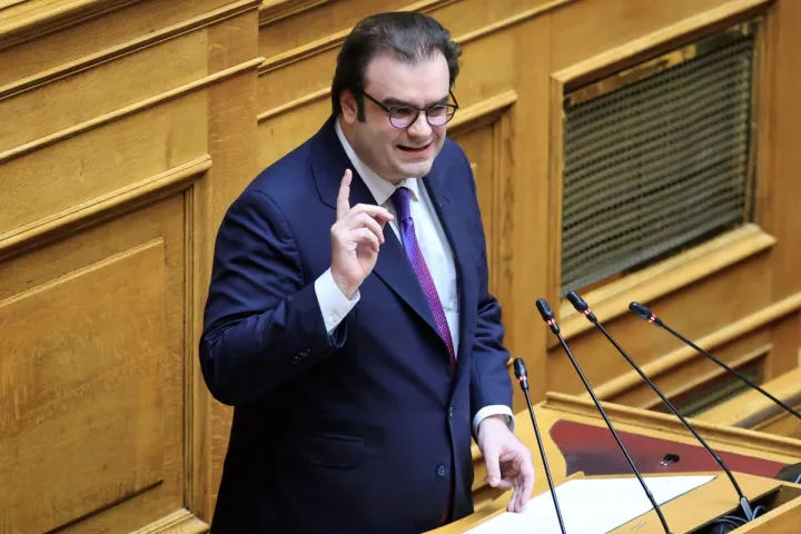 Φορολογικό «λίφτινγκ» σε 8 μέτωπα: Τι αλλάζει σε πρόστιμα, crypto, μετρητά και ΕΝΦΙΑ