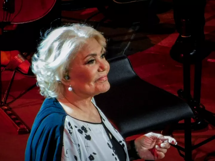 Σήμερα το τελευταίο αντίο στη Μαρινέλλα – Σε λαϊκό προσκύνημα η σορός της