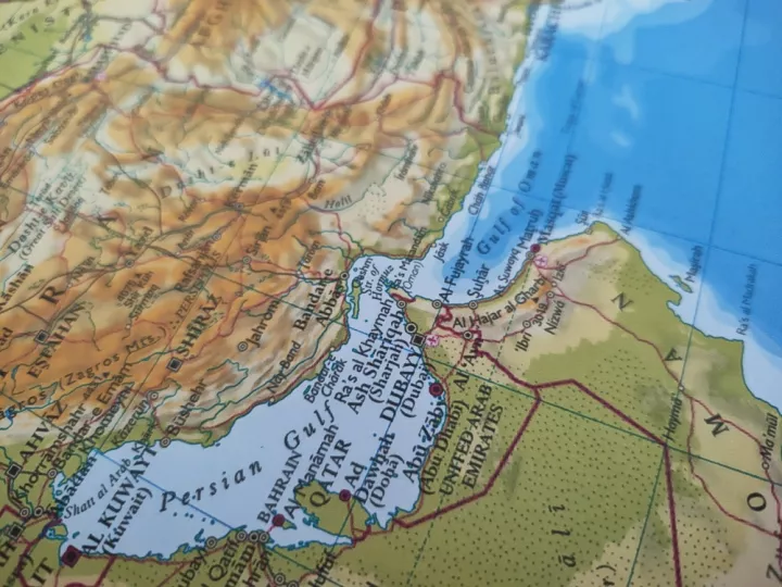 Υπό έλεγχο η πυρκαγιά στο δεξαμενόπλοιο Al Salmi που δέχθηκε επίθεση κοντά στα Στενά του Ορμούζ